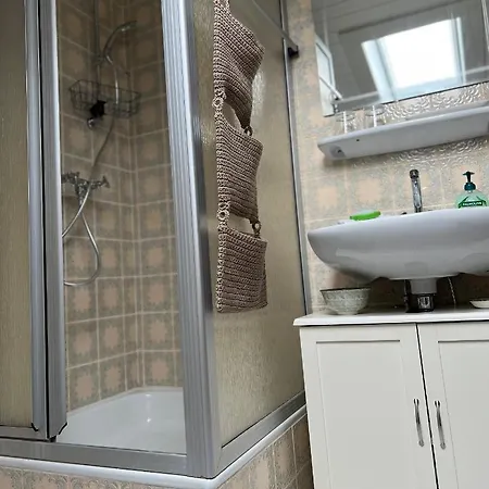 Dachgeschosswohnung In *